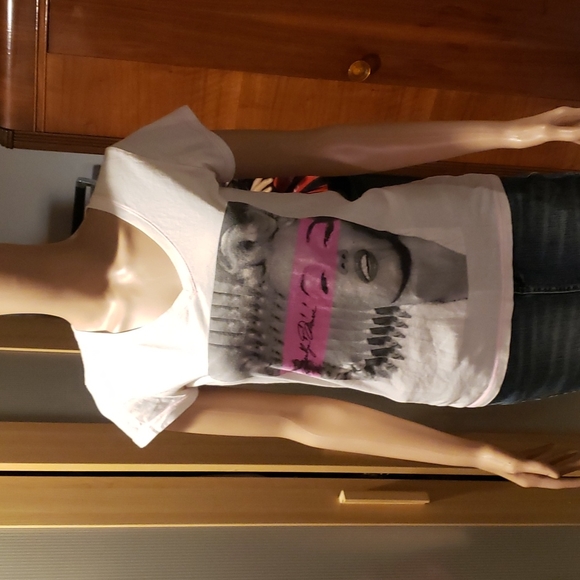 Womens tee - Picture 1 of 5